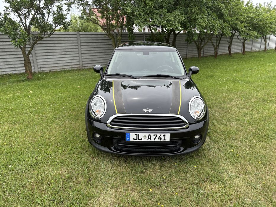 Mini One R56 1.6 benzyna 2013r czarny ladny alu16 180tys.km