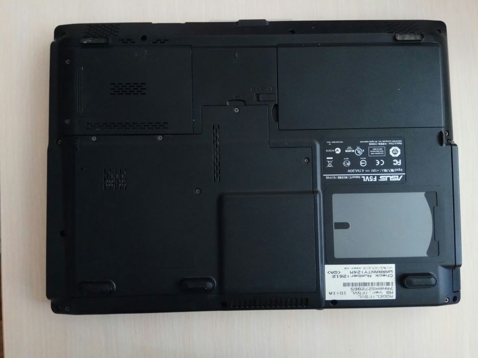 Ноутбук Asus F5VL (не включается)