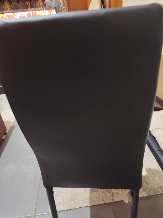 Mesa jantar nova com cadeiras