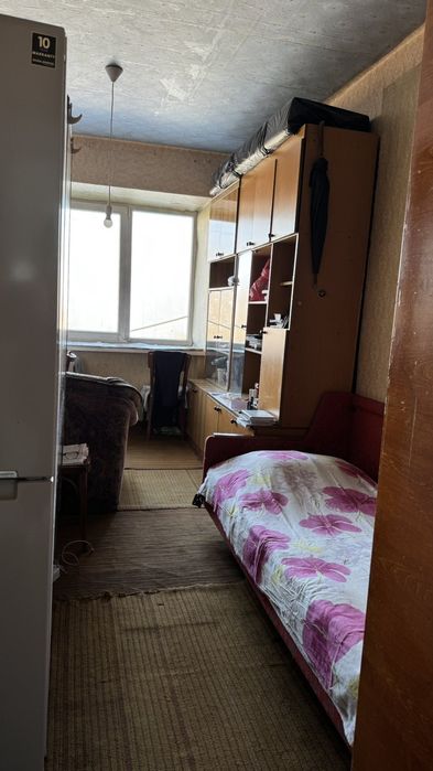 Продам недорого приватизовану кімнату в гуртожитку