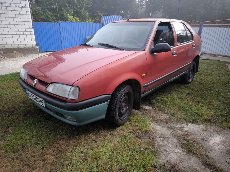 Renault 19 1993 року