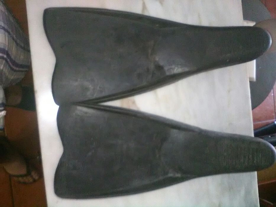 Barbatanas Antigas de Mergulho
