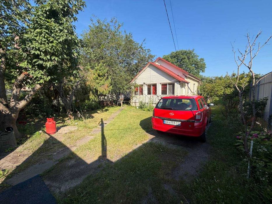 Продаж  м Осокорки м Славутич будинок  + 6 сот. вул Садова 118 А!