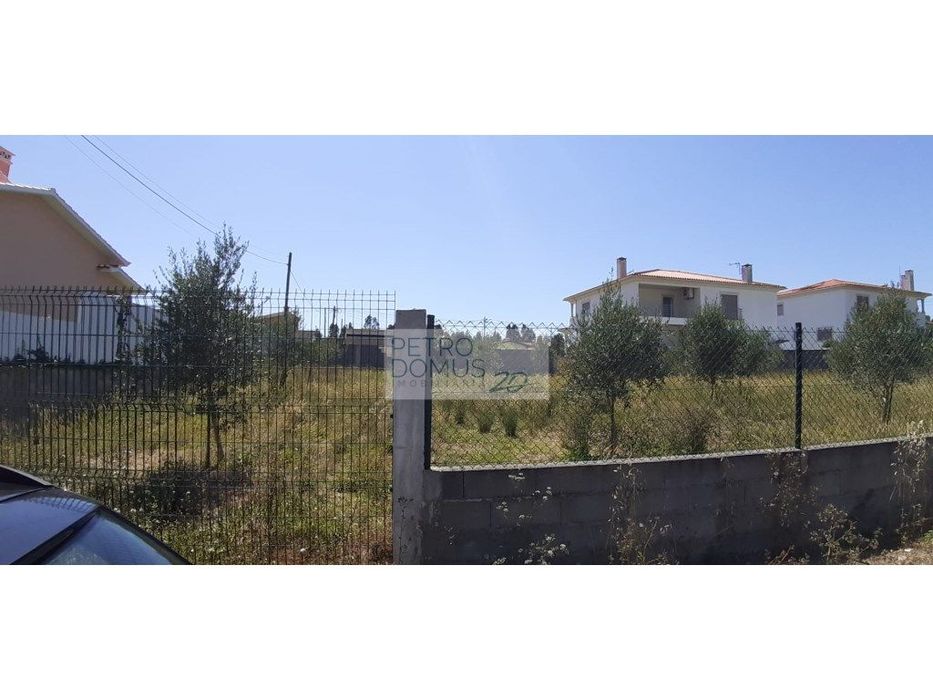 Lote De Terreno Para Construção De Moradia Unifamilar - Loteamento