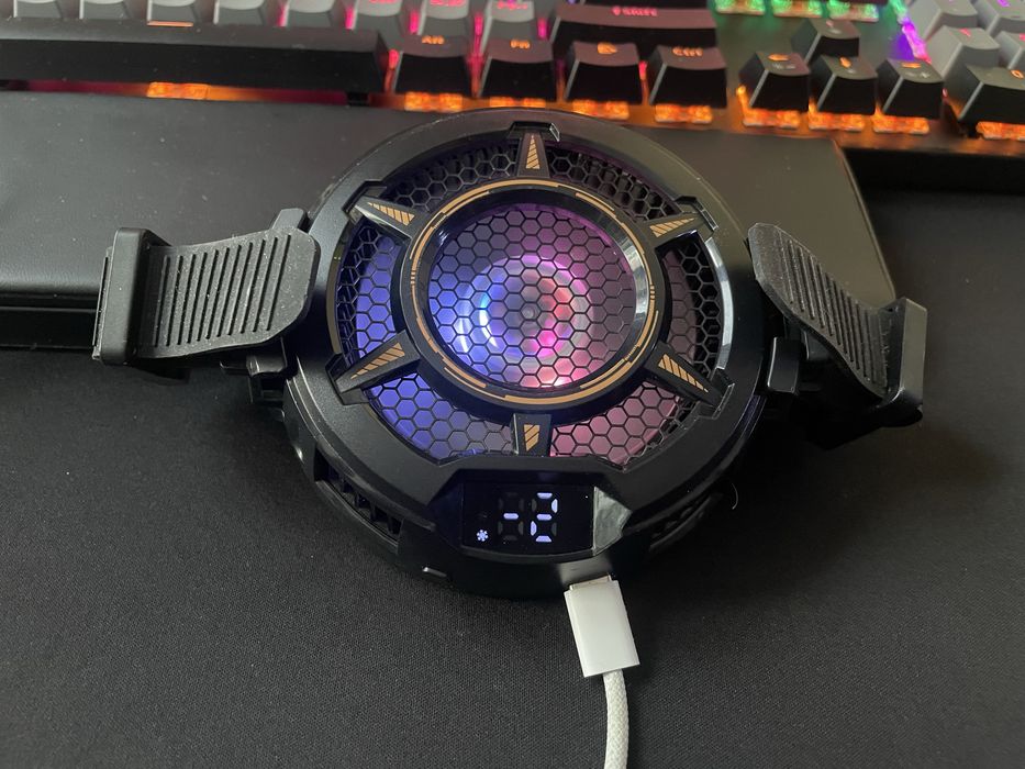 Кулер для планшетов и мобилтных пристовок MEMO CX05