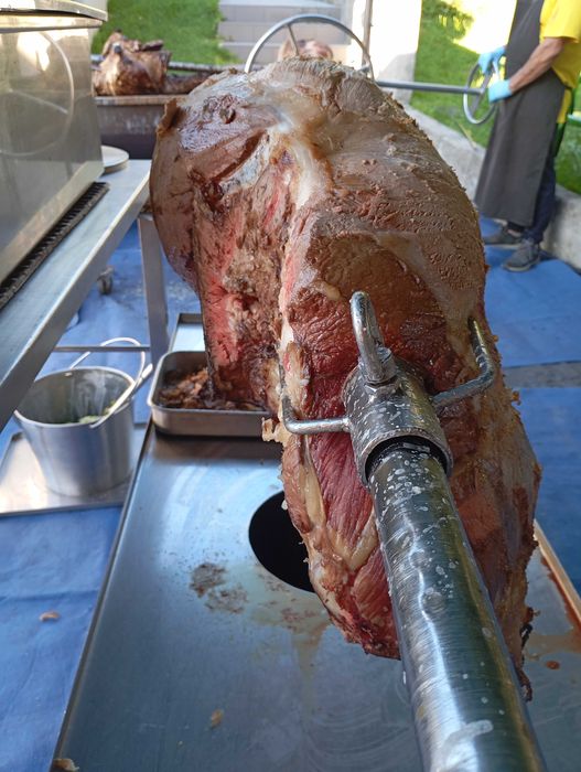 Porco no espeto e outros eventos