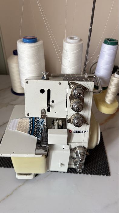 Оверлок на 5 ниток, пʼятиниточний оверлок робочий