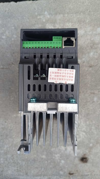 Частотник Delta VFD007E43T