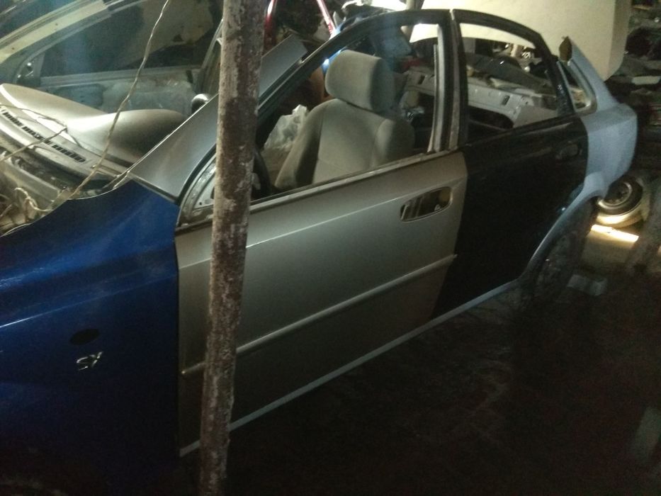 часть кузова ваз2111 10 12 099 08Славута  нексия лачеттиToyota Prius