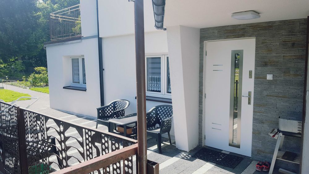 mieszkanie z ogrodem blisko morza