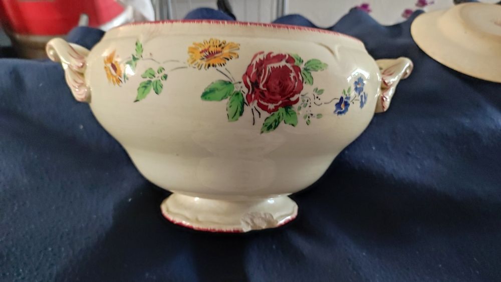 Louça francesa antiga