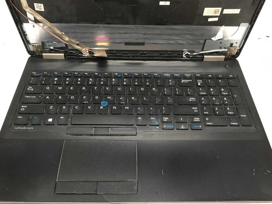 Dell Latitude E5570 по запчастинам