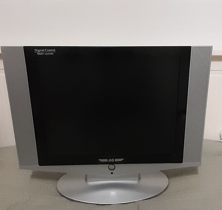 MONITOR 20 polegadas