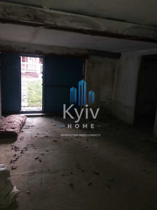 Продаж Будинок у лісі біля Києва — газ, каналізація, готовий для життя