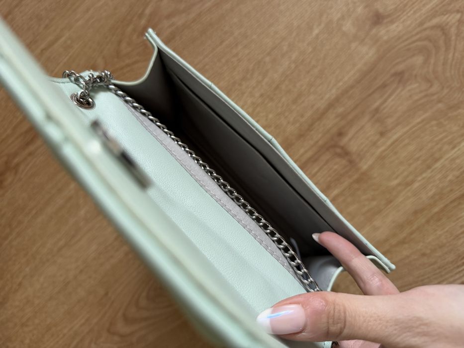 Sprzedam nowa elegancka torebke kopertowke