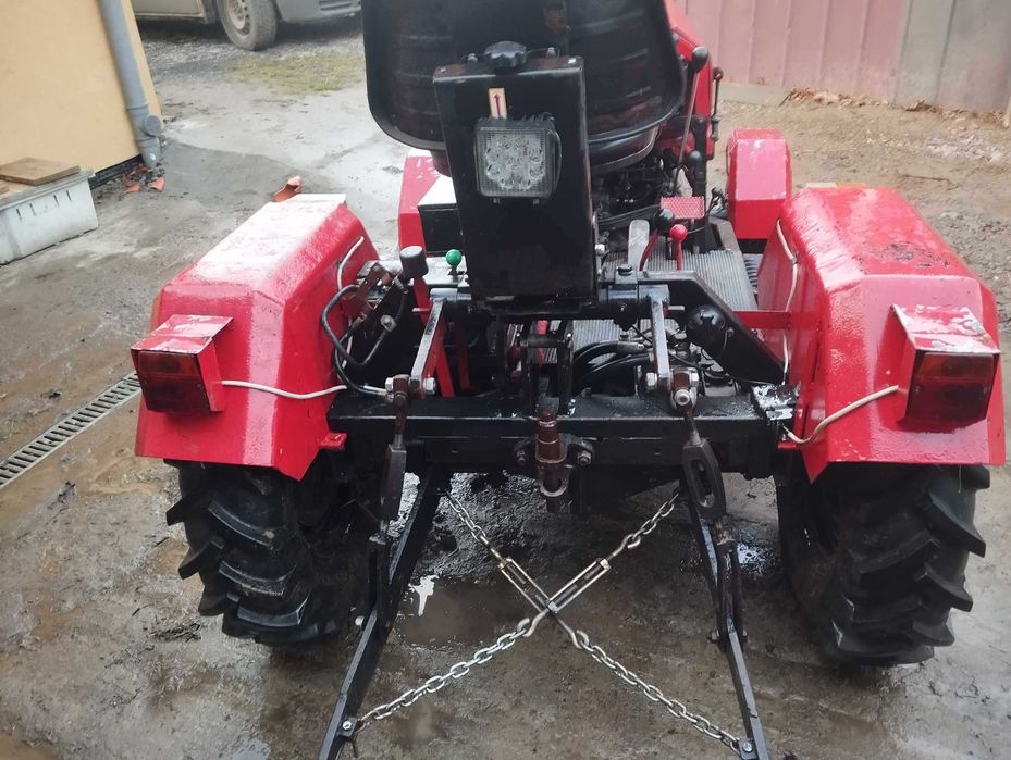 Traktor SAM, w pełni sprawny