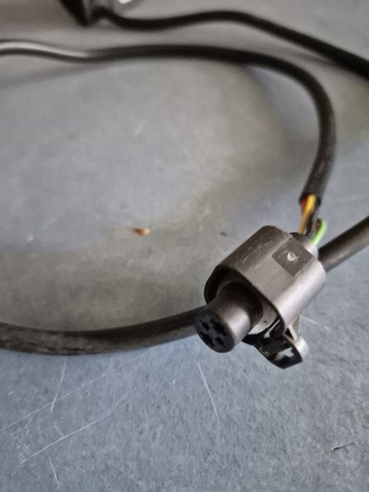 Kabel silnik -  bateria bosch  rower elektryczny