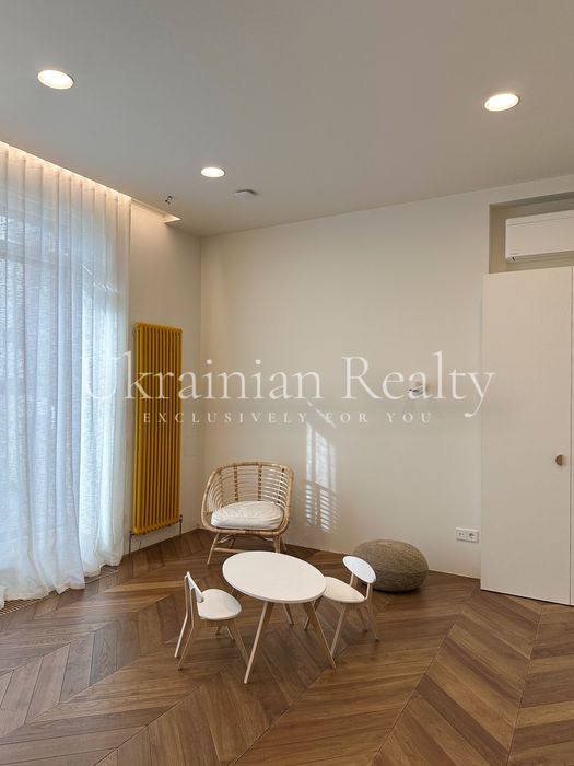 Продаж квартири з терасою 250 м²  ЖК A-52. Січових Стрільців, 44а