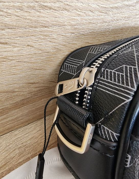 Bolsa Lacoste Nova no Saco