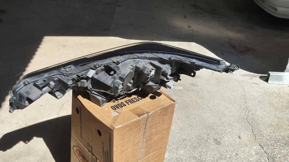 Farol Direito Toyota Corolla XII 91110-02S60