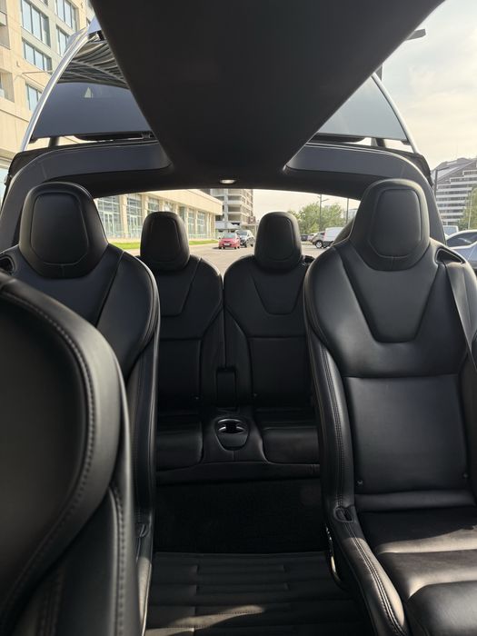 Продам Tesla X 100 D
