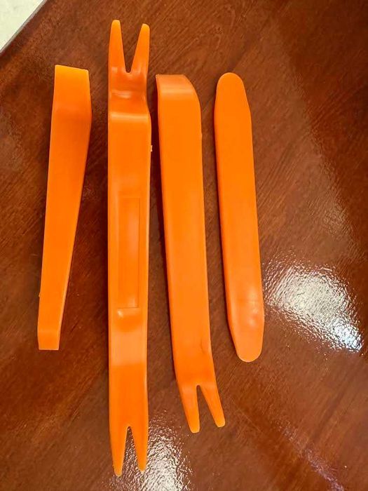 Kits de ferramentas para removeis paineis de portas, rádios, tablier...