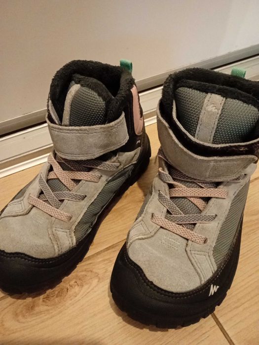 Buty zimowe, przejściowe, odporne na deszcz