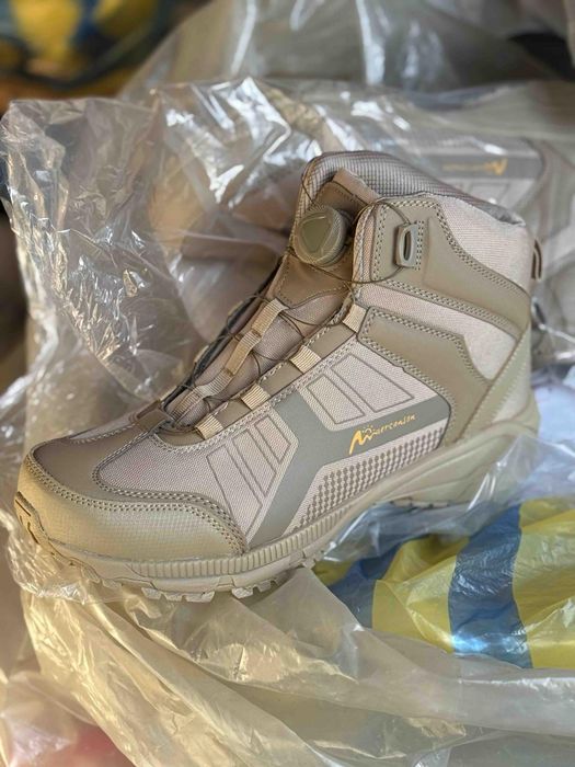 демісезонні черевики на автошнурівці койот Maercanson черевики койот