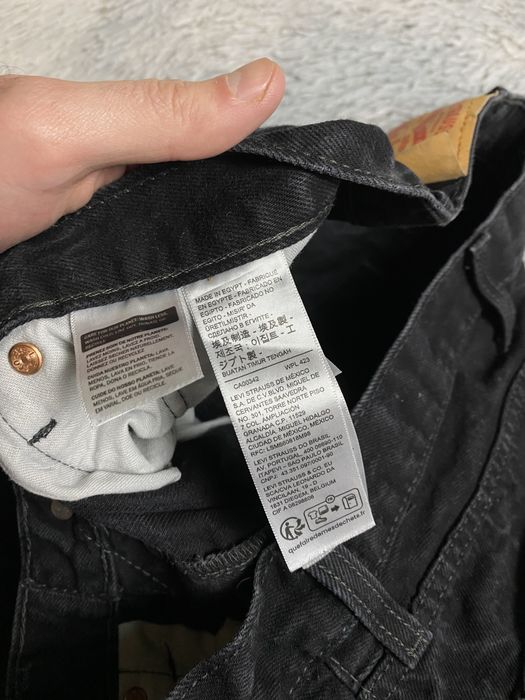 Продам мужские джинсы чёрные Levis 501