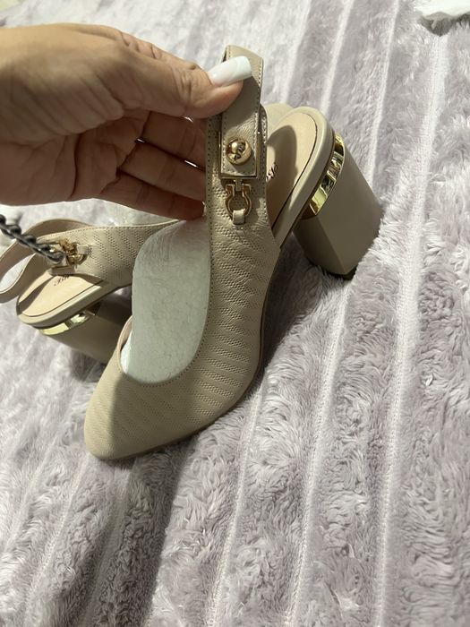 Продам туфлі жіночі
