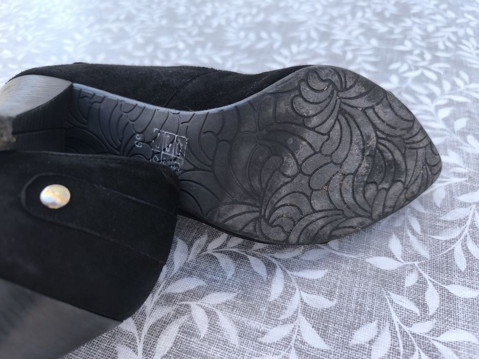 Sapatos camurça salto alto