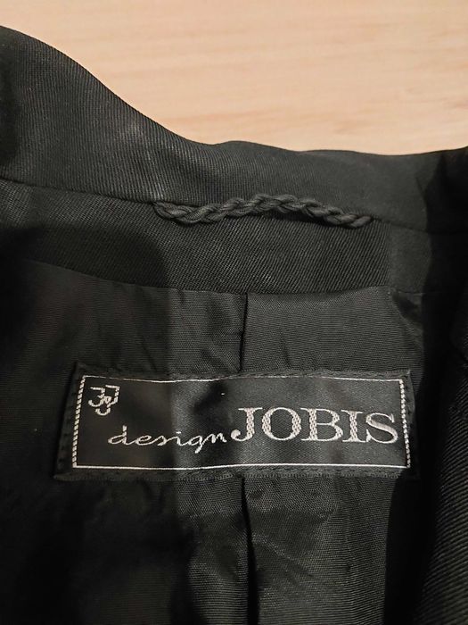 Wełniana marynarka na podszewce