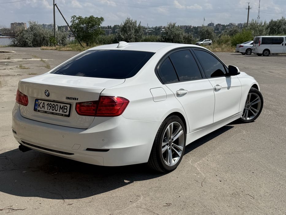 Продам ф30 328 2013 г