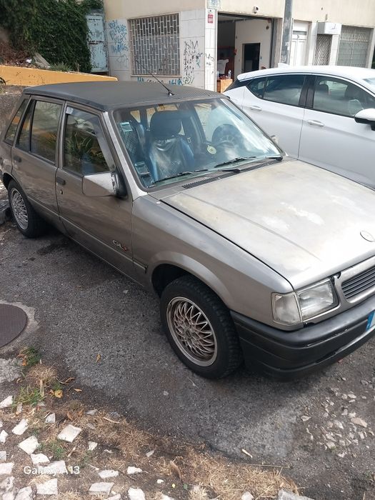Opel corsa A 1.2 gasolina