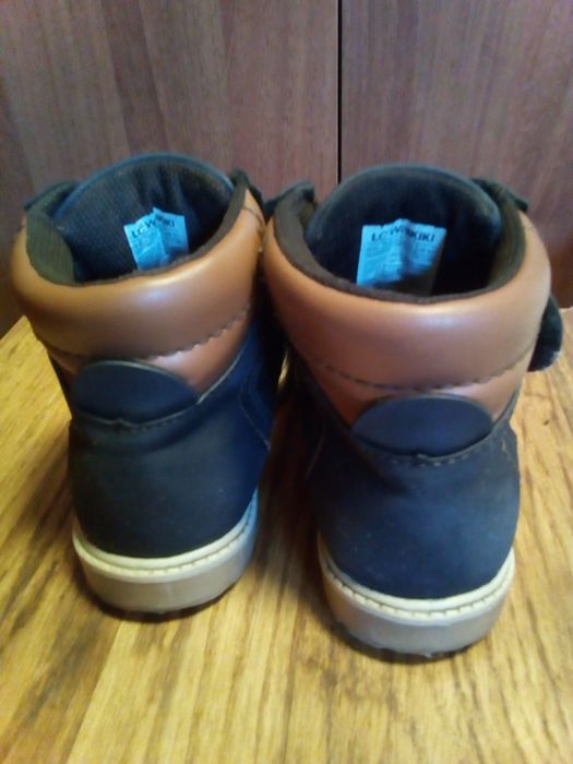 Продам отличные ботиночки на мальчика