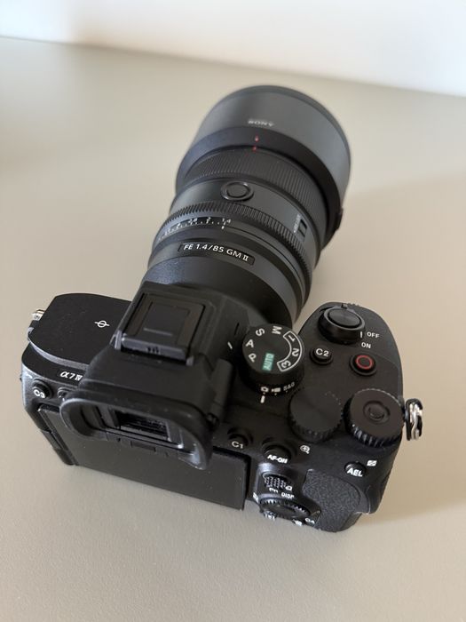 Sony A7 IV + Sony 85mm F1.4 GM II – Excelente Estado