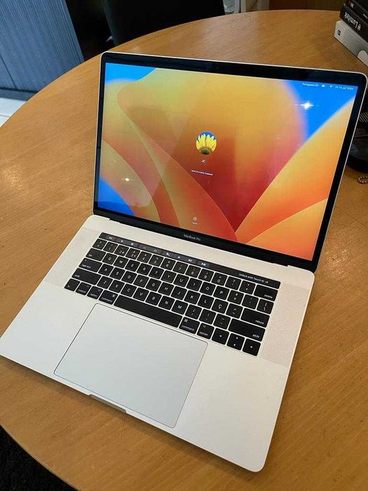 Portátil MacBook Pro 15 500gb 16 RAM A1707 - como novo teclado PT