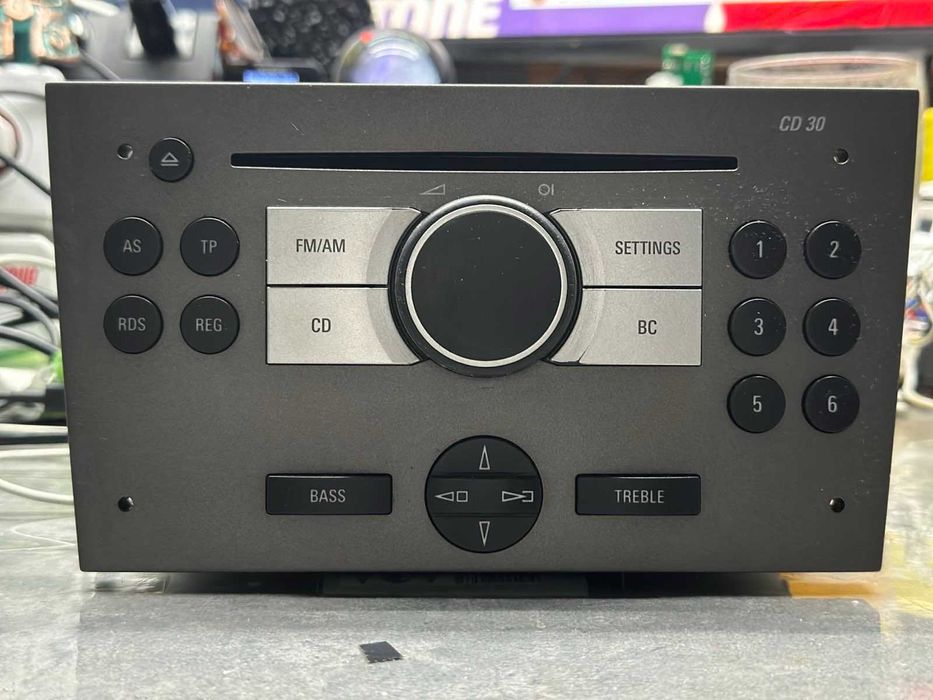 Radio fabryczne  OPEL ASTRA H ZAFIRA B CD30
