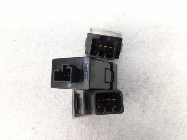 Botão / interruptor trancar portas HYUNDAI Santa Fé I (SM)