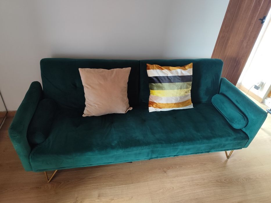Sofá-cama elegante em verde – conforto e estilo no mesmo móvel