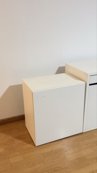 Vendo e movel IKEA usado em bom estado .