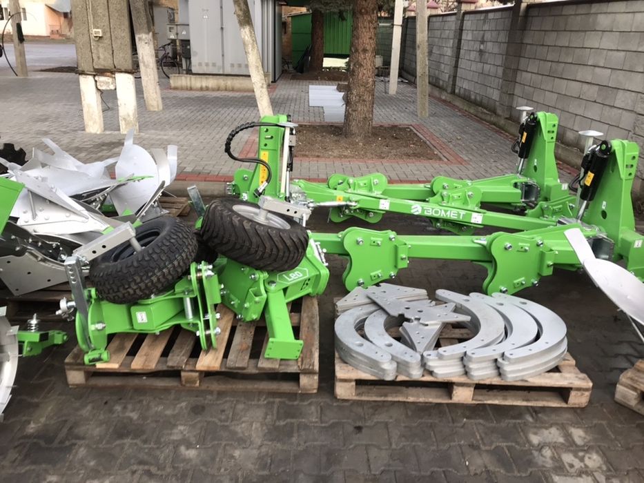 Оборотний плуг Bomet, плуг, польський плуг, оборотний