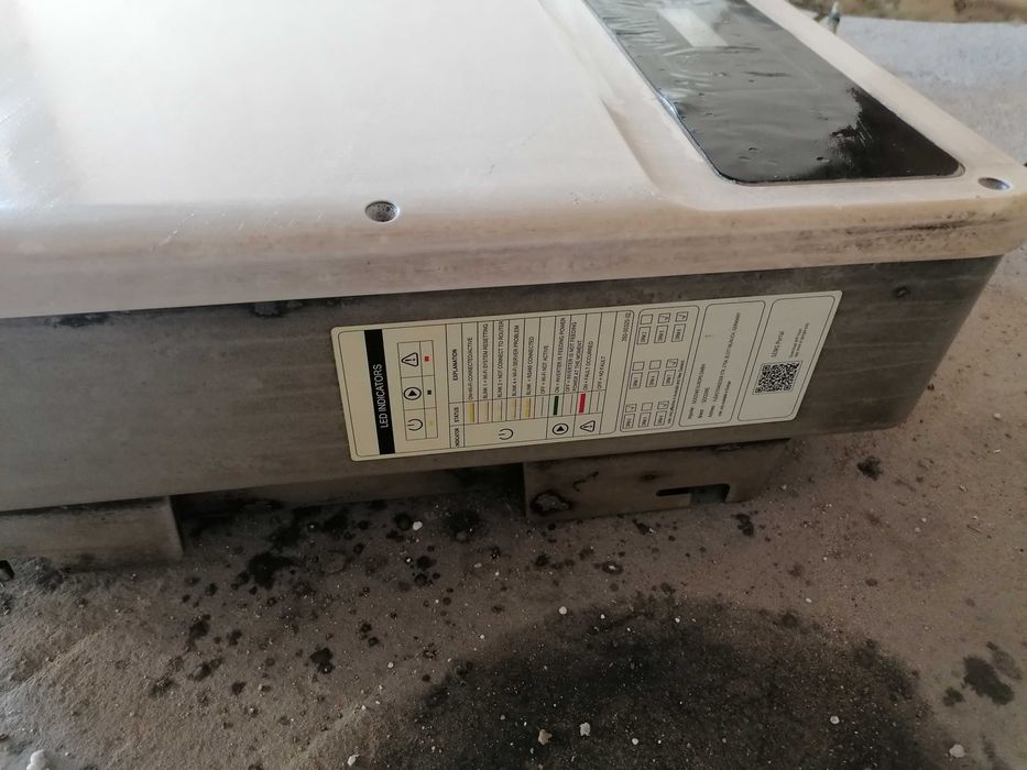 Sprzedam falownik 3 KW do paneli fotowoltaicznych