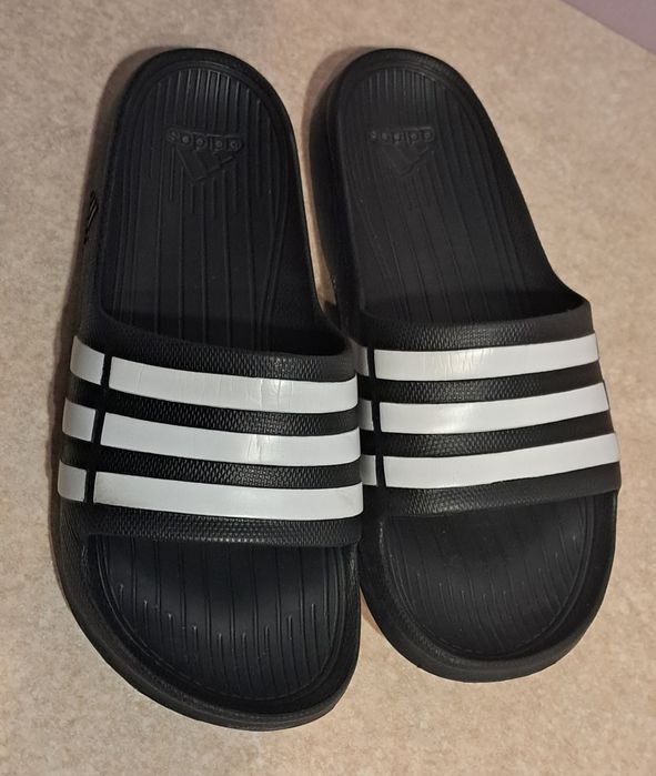 Adidas klapki,rozmiar 7, 23-24 cm długość stopy