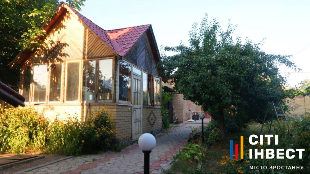 Добротное домовладение метро Алексеевская, участок 10 соток!