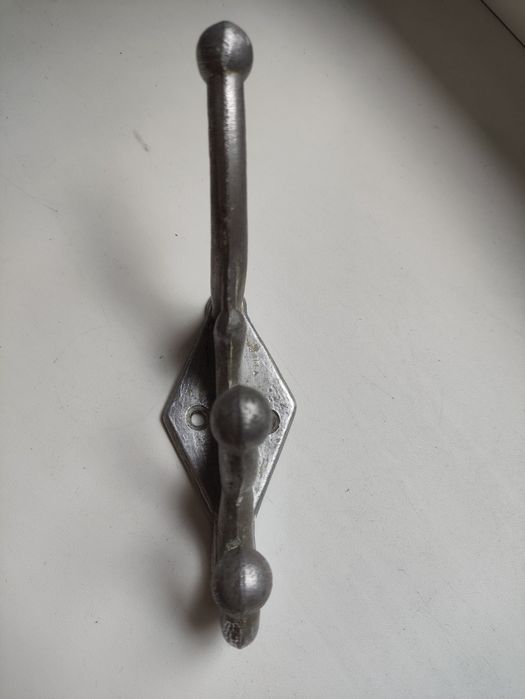 Гачок алюмінієвий для одягу