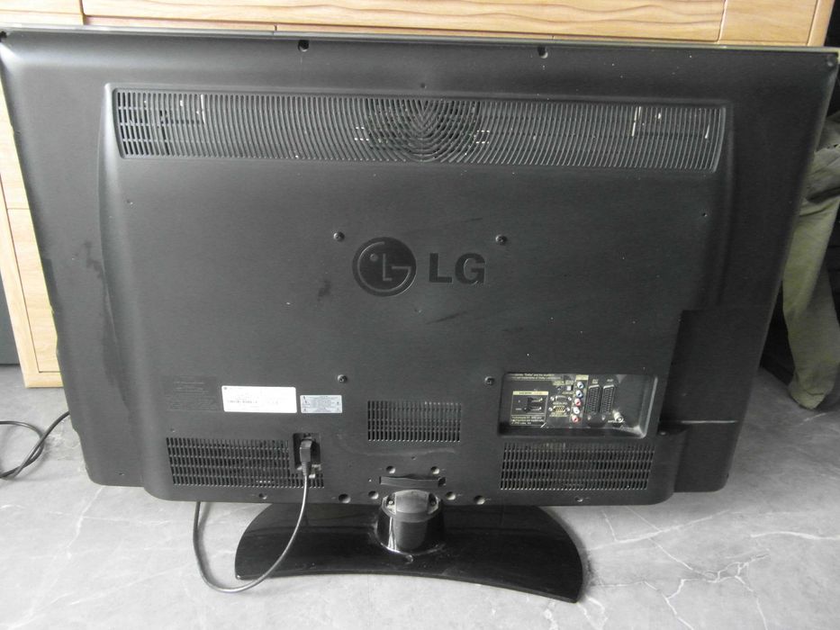 Telewizor LG 42 cale + dekoder