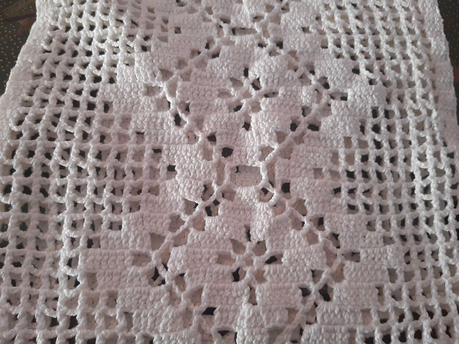 Naperon vintage, renda, crochet, 97cm, nunca usado