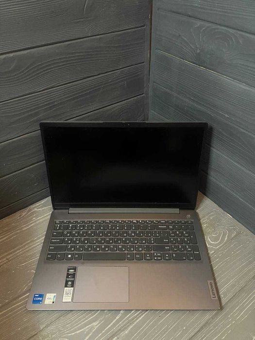 Ноутбук Lenovo IdeaPad 3 15IAU7/Intel Core i5-1235U / RAM 8ГБ DDR4/SSD 256