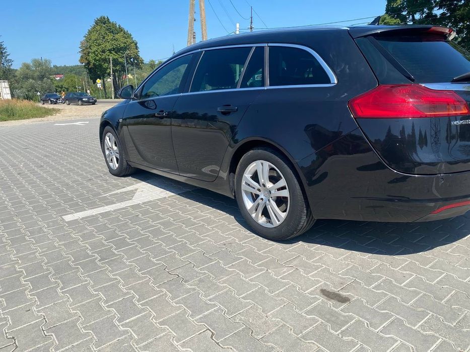 Продам машину Opel insignia 2010 р